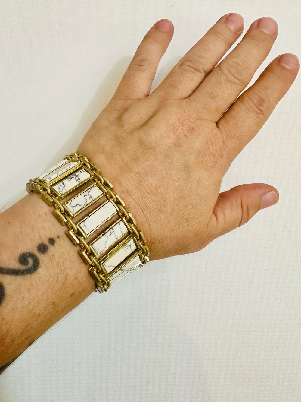 NWT MKM Designs White Howlite Gold Tone Statement Bracelet